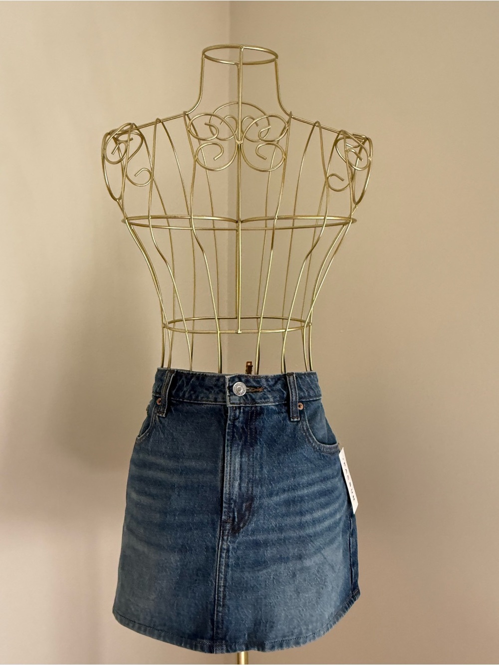 Pacsun Bella mid-rise mini Jean skirt